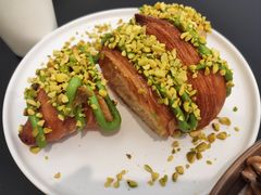开心果抹茶可颂-KAFVS咖啡思咖啡馆(香海路店)