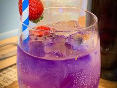 -FLOVIE FLORIST CAFE