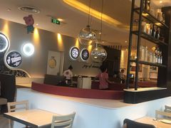 -必胜客(武汉欢乐谷店)