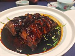 招牌焦糖黑叉烧-维园悦谱·海派家常菜(乌鲁木齐南路店)