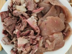 纯驴肉手掰肠-闫家驴肉老店(华电一校店)
