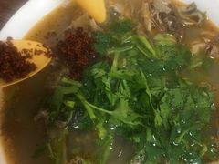 -春雨羊汤店(广开四马路总店)