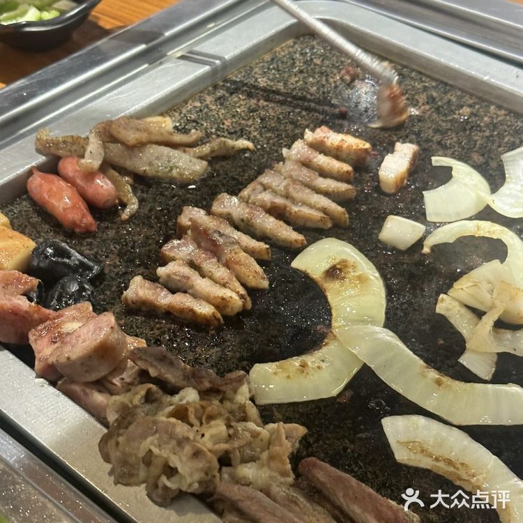 第一次去吃了在南昌路王府井后街开了好多年的韩式烤肉店