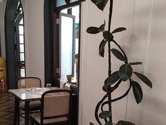 -静香HOUSE·全时段融合餐厅(七星欢乐颂店)