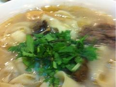 iphone_upload_pic-萧记三鲜烩面美食城(郑汴路店)