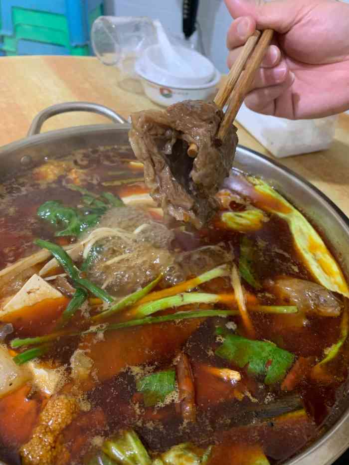 莽子牛肉-"莽子牛肉外号受气牛肉,至于受气牛肉这个名.