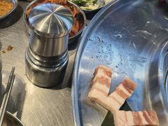 -哈哈碳都·牛肋条无限自助烤肉(台江万达店)