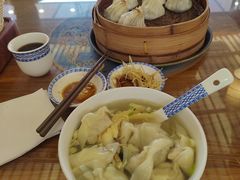 -笑来喜馄饨小笼工坊店(湖滨街店)