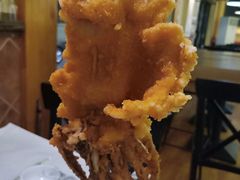 剪刀手吊打鱿鱼-蓝珊甄选海鲜自助·火锅大排档(近阿那亚店)
