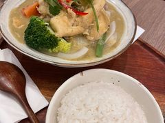 绿咖喱鸡肉套饭-GOGO Plate(成都太古里店)