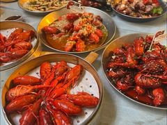 -巴厘龙虾·榜首油焖大虾(音乐学院·沿江酒馆店)