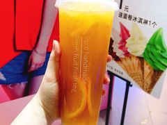 四季春茶-老香港蛋糕