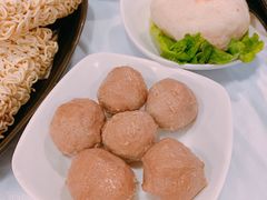 -鲜入围煮花胶鸡海鲜火锅