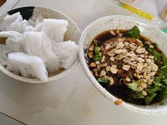 -余庆小吃(小吃一条街店)