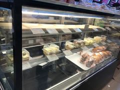 -红宝石·鲜奶小方·海派西点房(南丹店)