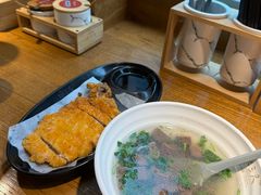 -馋三尺蟹粉小笼(人民广场店)