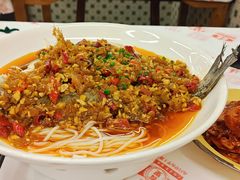 -堂瓦里·33年传统赣菜(第一街区店)