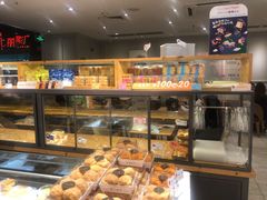 面包甜点陈列柜-BreadTalk面包新语·烘焙蛋糕(海珠丽影广场店)