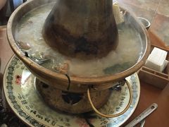 -石磨豆花家常菜·牦牛排土火锅