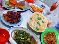 -黄亚华小食店(Jalan Alor)
