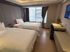 -麗枫酒店(深圳机场福永地铁站店)