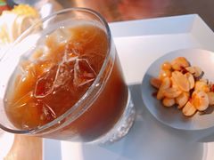 茶美式-茶是一枝花泡茶店