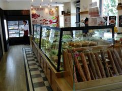 面包甜点陈列柜-味多美蛋糕(古城店)