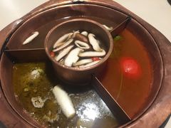 -滇釜火锅·能喝汤的火锅(车公庄店)