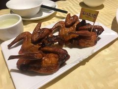 招牌烤乳鸽-石岐佬中山菜馆(张溪店)