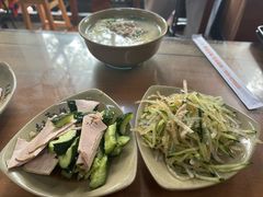 -亮亮面馆(经六路店)