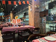 露天位-1886德国汽车餐厅(外滩十六铺码头店)