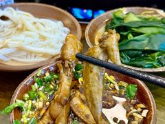 -黄潇洒老火锅(九眼桥宏济巷店)