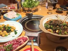 -苗阿哥酸汤牛肉火锅(体育场店)