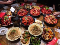 -巴厘龙虾·榜首油焖大虾(音乐学院·沿江酒馆店)