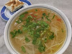 -努拉洪鸡蛋面馆