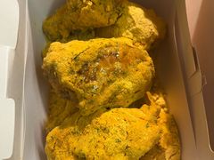 -BHC炸鸡(明洞总店)