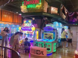 -卡通尼乐园(银泰店)