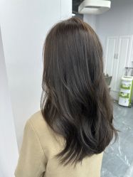 -茶发Salon·烫发染发理发