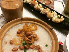 -新大咀港式茶餐厅(宝山万达店)