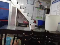大堂-珠宝街老左杂酱面馆