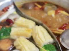 -黔哆哆地摊酸汤火锅(清湖店)
