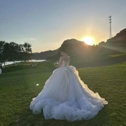 -城市花园婚纱摄影