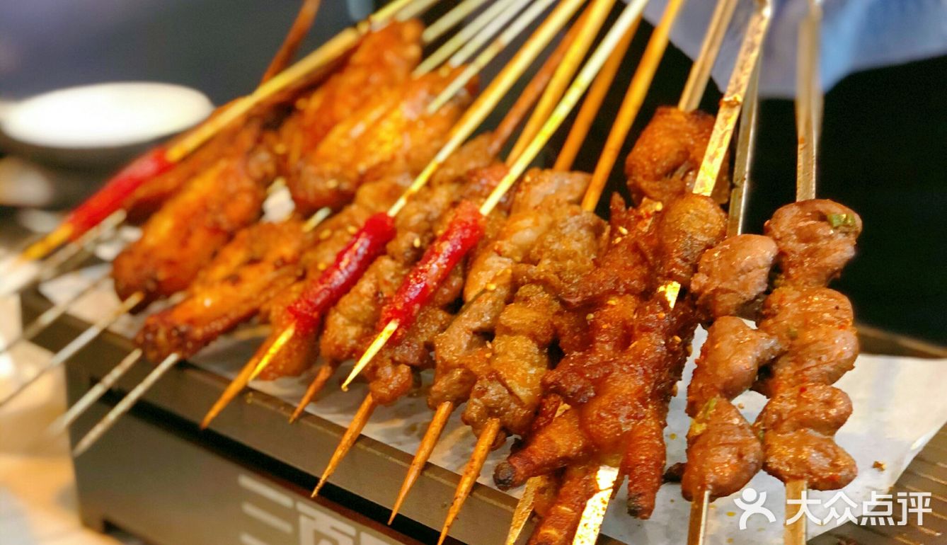 夜宵党错过后悔！快来三页里撸串