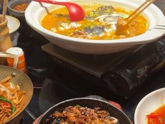 -川流不息·地道川菜·小龙虾(新松江路店)