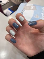-进巍美甲美睫店