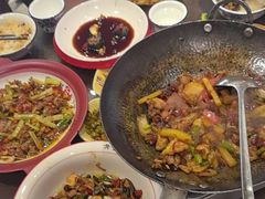 -富正毅三下锅·湘西韵味(天门山索道店)
