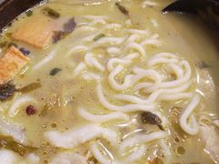 -周鱼小馆石锅酸菜鱼(活力汇店)