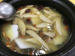 -濠轩阁特色生蚝火锅(水湾路店)
