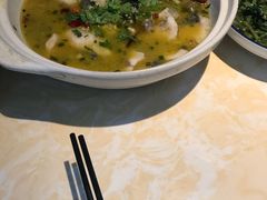 -魏铭鱼头捞饭(晋阳路店)