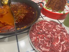 -鹿鸣山草本茶香火锅(园西路店)